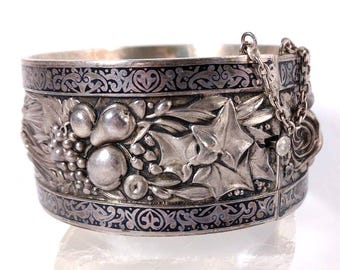 Bracelet Ancien En Métal Argenté - 37 Grammes, Motif Fleur Ajouré - Modèle W886