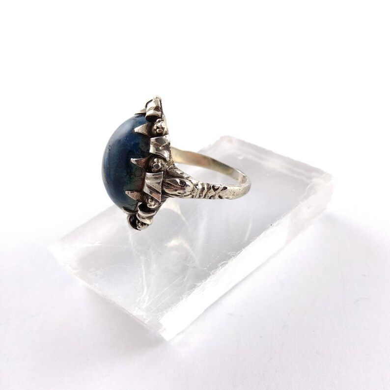Size US 8 Blue and Silver Size UK P Azurite Silver Ring Vintage Jewelry Flower Pattern