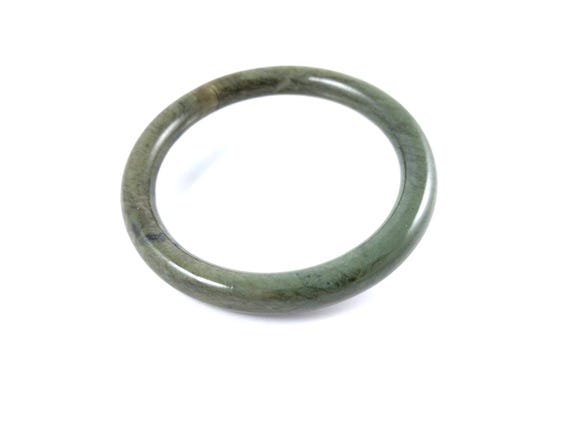 Solid Jade Bracelet - Vintage Round Bangle - Gree… - image 1
