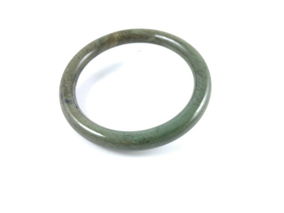 Solid Jade Bracelet - Vintage Round Bangle - Gree… - image 7