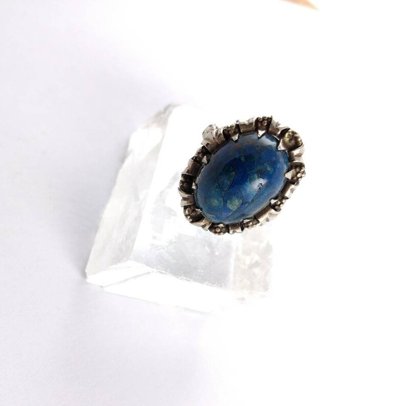 Size US 8 Blue and Silver Size UK P Azurite Silver Ring Vintage Jewelry Flower Pattern
