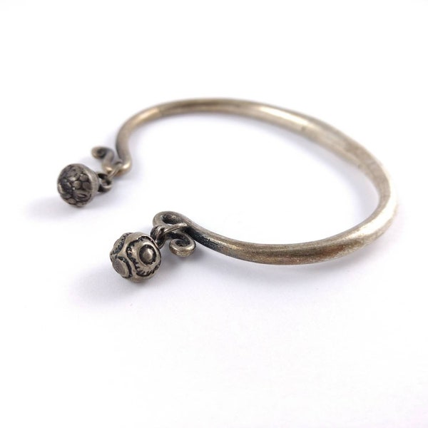 Hill Tribe Bracelet - Handmade - Fine Silver Cuff Bracelet - Flowers Bells - Vintage Jewelry