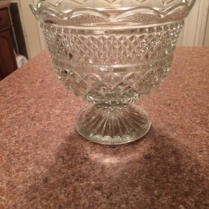 Vintage Wexford waffle anchor and hocking clear press glass fruit/salad bowl