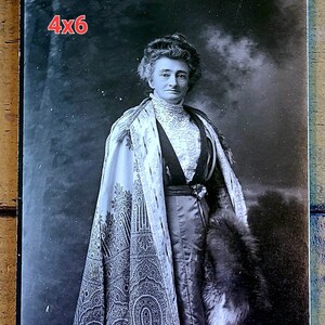 Vintage  4&quot; x 6&quot; Photo  Lady
