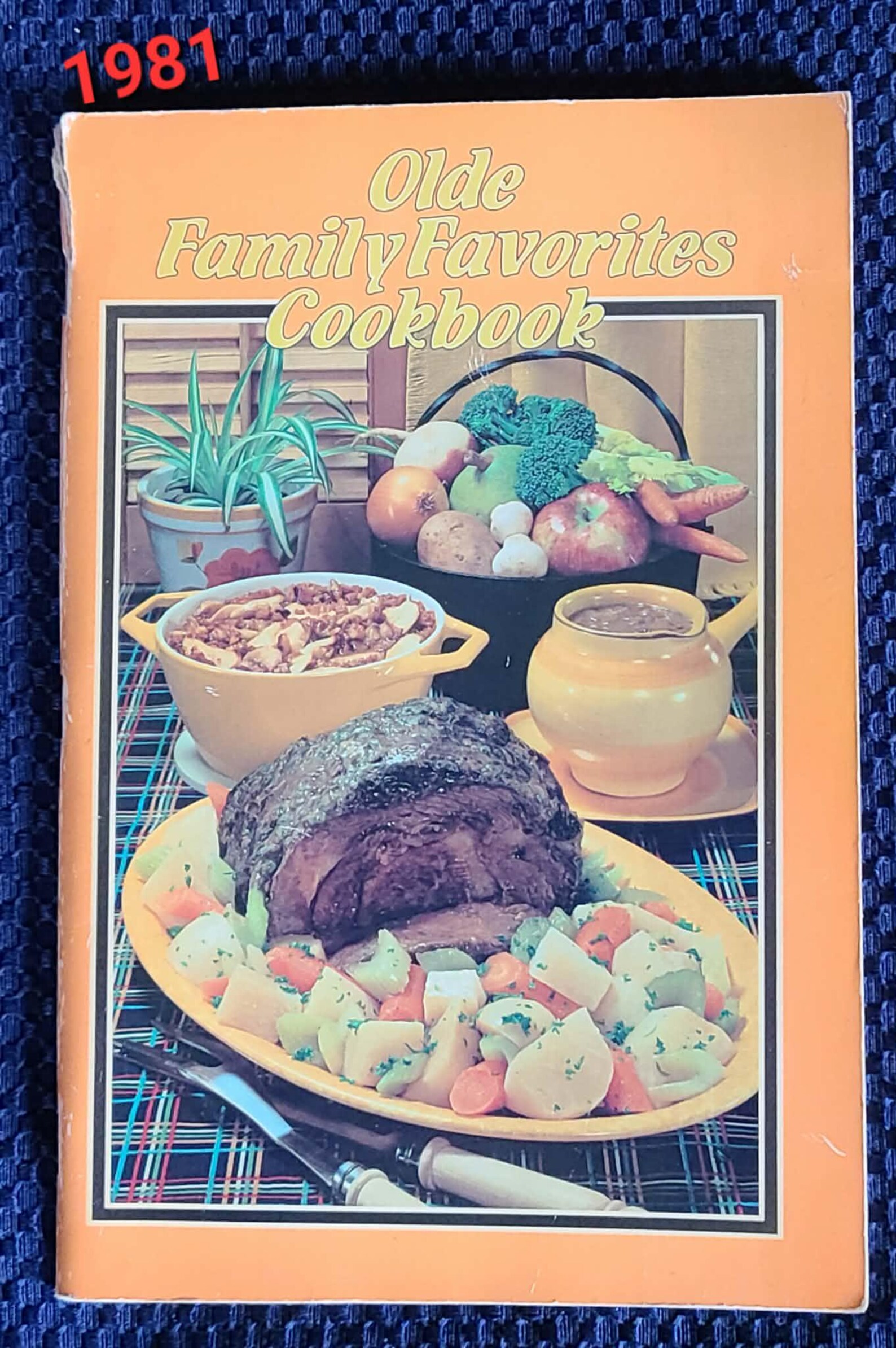 Vintage Recipe Cook Book Olde Family Favorites 1981 - Etsy