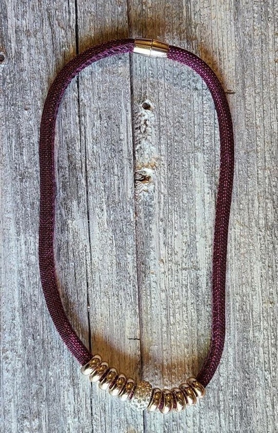 Necklace with magnetic clasp approx 16"