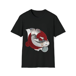 Japanischer Fisch auf Unisex Softstyle T-Shirt