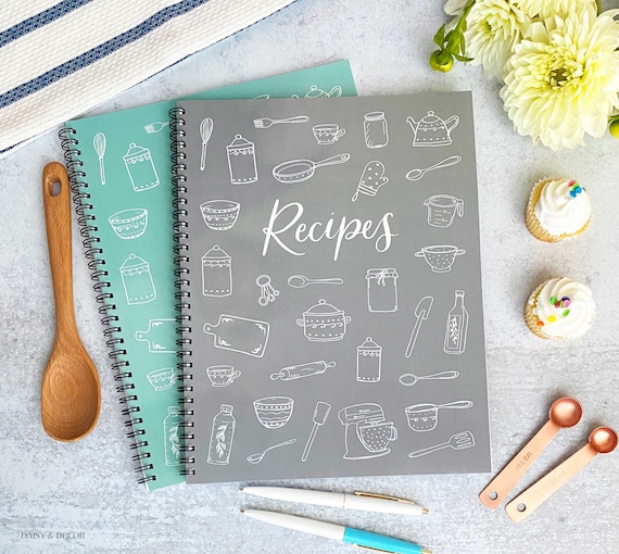 My Recipes: Blank Recipe Book For Mom To Write In - Big Empty Two Page  Custom Cook Book Journal (Paperback)