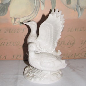 Ducks figure from the 70s vintage. Decoration of ceramic porcelain antique collector's item.. image 1