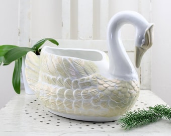 Vintage. Swan Porcelain Bowl Handmade Decoration Table Bowl Fruit Basket Serving Bowl Basket or Flower Pot