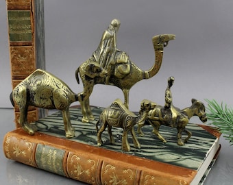 Handmade Brass Figurines Arabian Desert Migration Figurines Set of 4 Mid Century Brass Display Cabin Figurine Decoration 60s