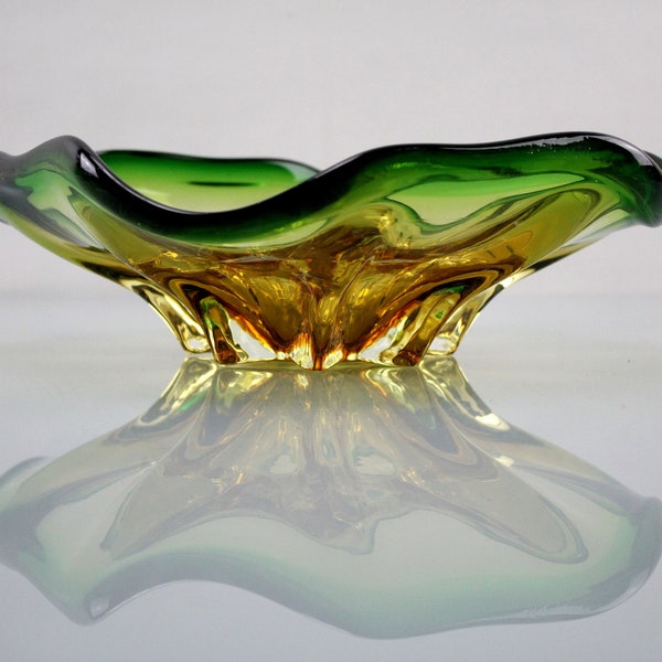 Cuenco de cristal verde/amarillo de mediados de siglo, cristal de Murano, hecho en Italia, cuenco de mesa Vintage, trabajo hecho a mano de alta calidad