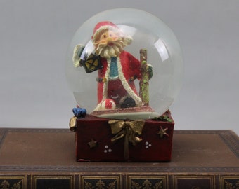 Vintage. Snowball snow globe water Christmas balls 80s decoration table decoration glass ball Santa Claus