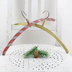 2 pieces of retro coat hangers from the 50s with fabric cover silk threads handmade mid century colorful pattern