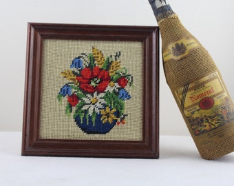 Vintage Crochet picture Vintage wall decoration 60s with handmade wooden photo frame Home Decor  flowers Image