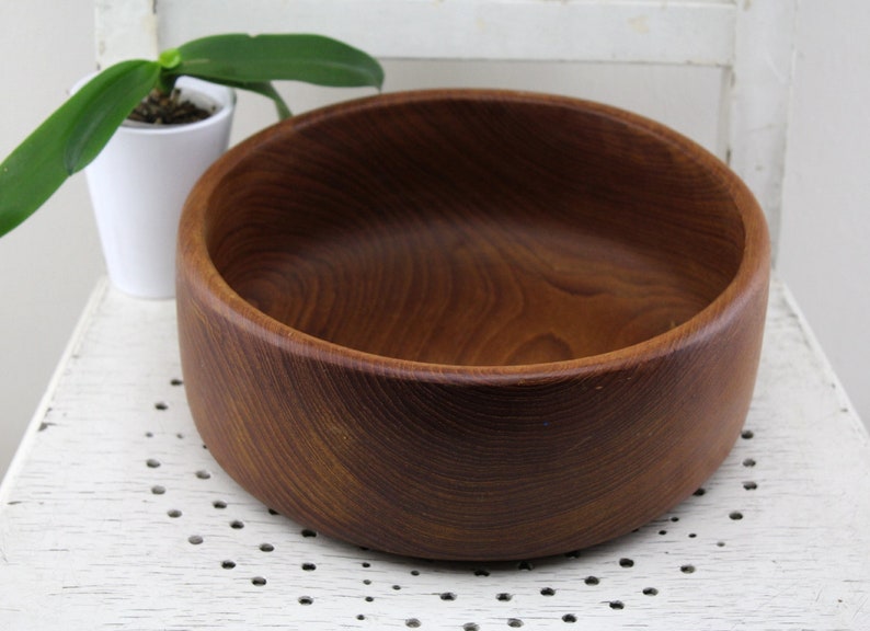 Mid Century Walnut Wood Bowl Table Decoration 60s Very Precious Piece Handmade Made in Denmark image 3