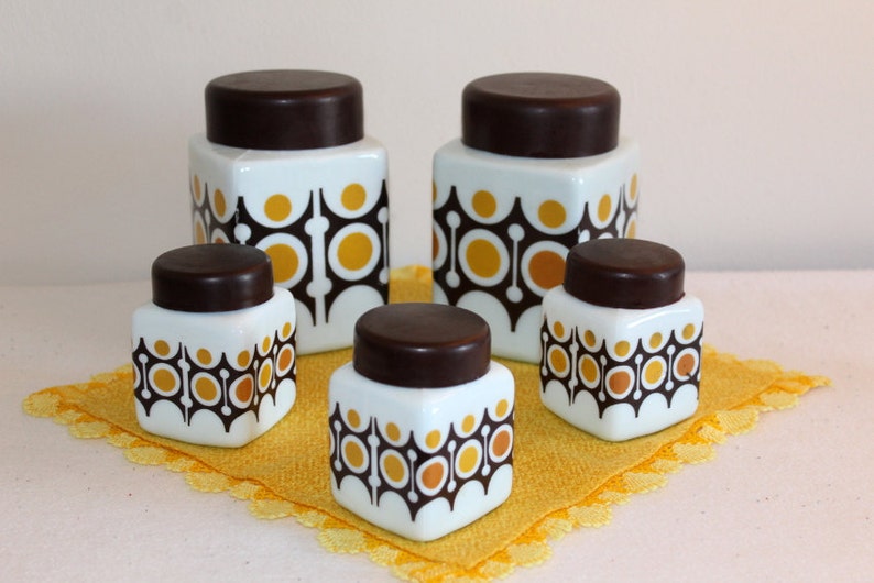 Vintage. 5 Pieces Gorgeous Porcelain Container from the 50s Mid Century Rockabilly Furniture and Decoration image 1