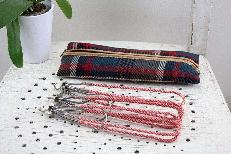 Vintage Clothes Hangers - Thumbnail 3