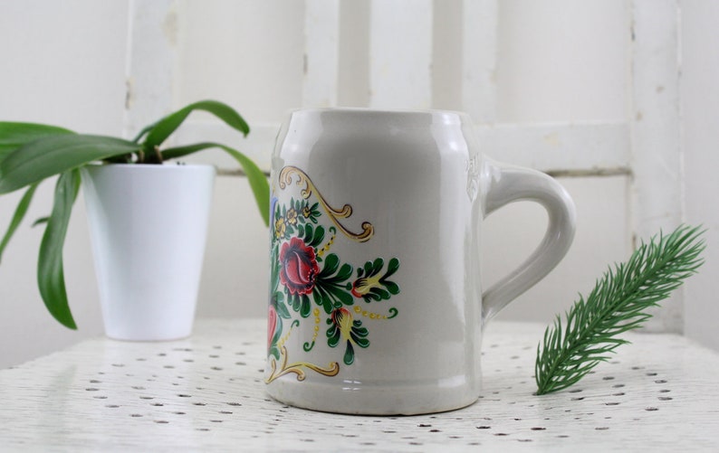 Vintage beer mug flower pattern ceramic handmade 0.5 liter image 2