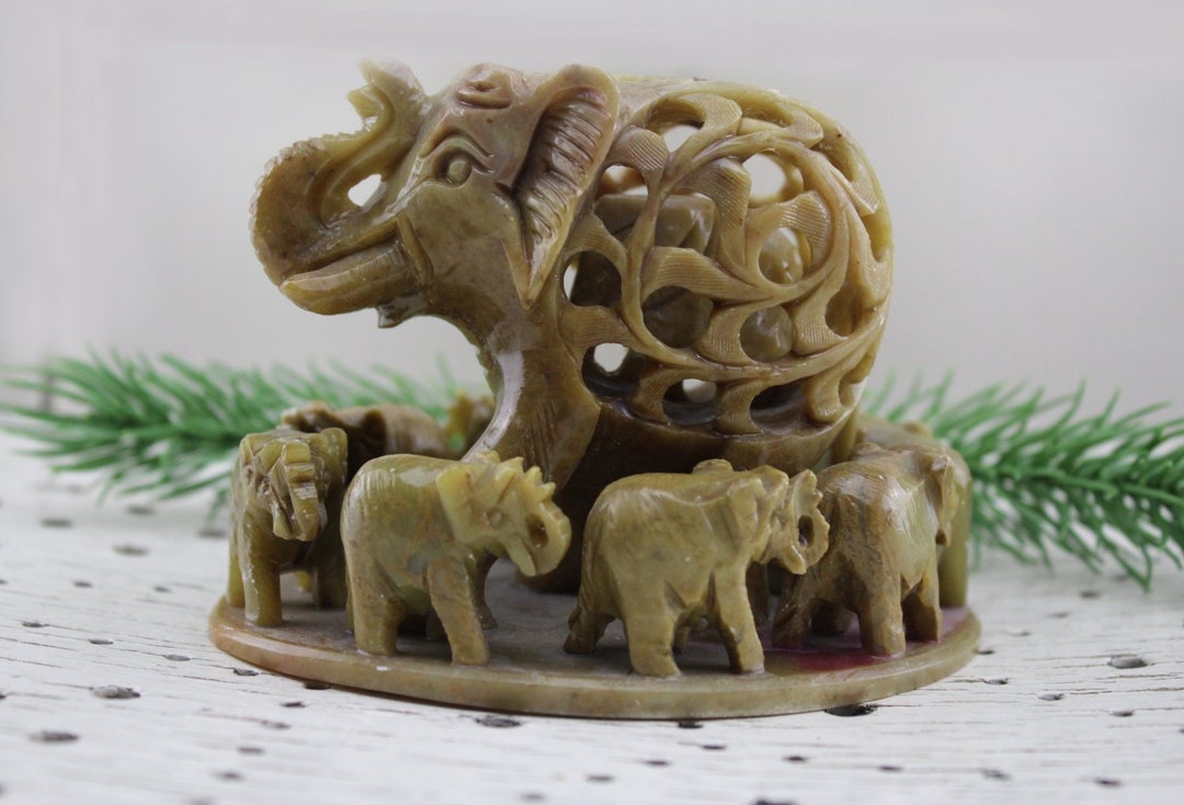 Vintage. Soapstone Elephant Figurine Mother With Children in Abdominal