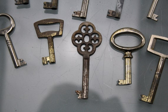 Alte Schlüssel Sammlung 26 Stück Antike Schlüssel Set - .de