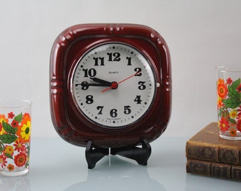Vintage clock from the 70s wall clock Quartz Mid Century kitchen clock wall clock