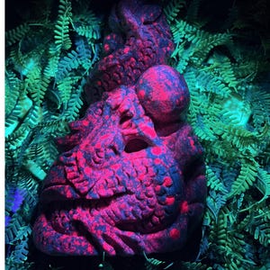 Natural Ruby Kyanite Dragon Carving – Large Crystal Sculpture 176mm