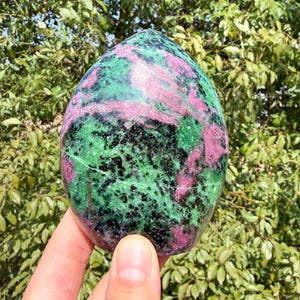 Natural Polished Ruby Zoisite free form: Natural Healing Crystal Decor
