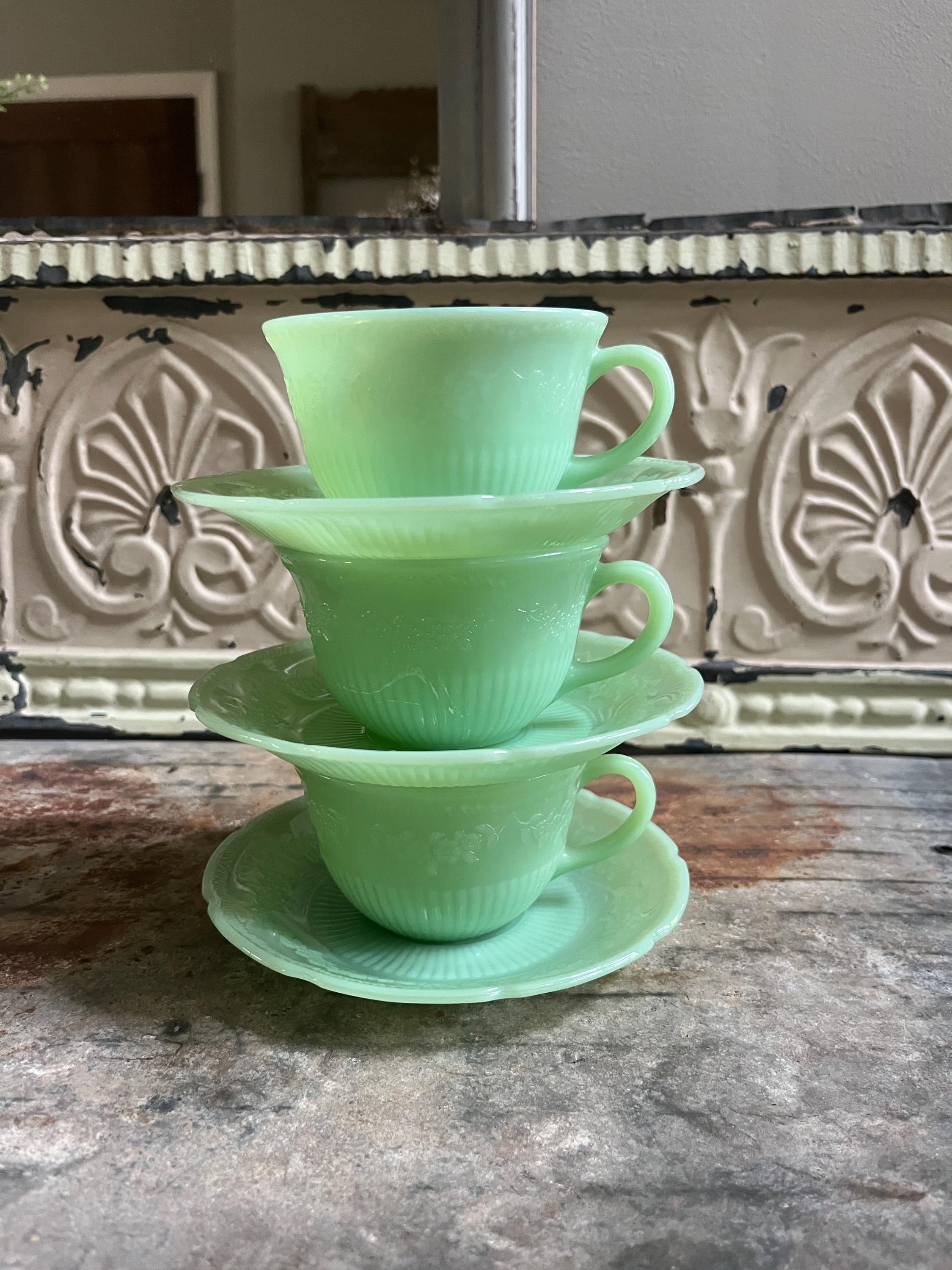 グラス/カップ Fire-King - Fire King Alice Cup &amp; Sauser 1945-1949s Vintage Fire King Jadeite Alice Floral Cup & Saucer Set