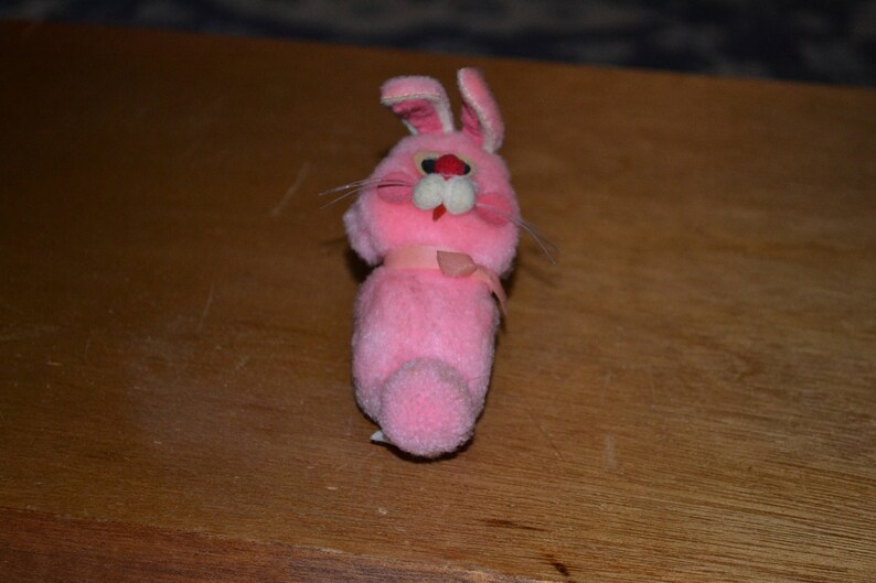 Vintage Plush toy Pink.Supplies. Kids /& Children Retro 70/'s pinchClip grab toys Easter Basket Decor EASTER BUNNY