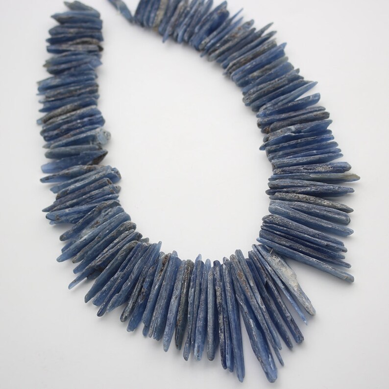 Only 1 Strand Rock Kyanite Top Drilled Loose Beads Slices Charms Pendants,Natural Blue Kyanite Gemstones Graduated Spacers for Necklace