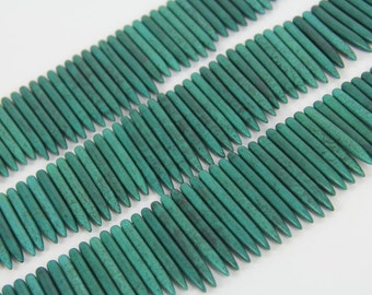 95pcs/strand Dark Green Turquoise Tusk Points Pendants Bulk,Turquoise Howlite Top Drilled Gemstones Graduated Spike Beads Necklace 5x20-50mm