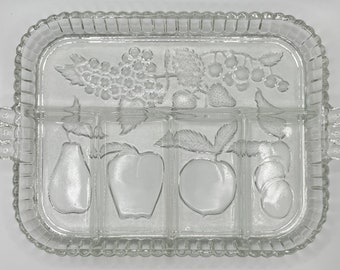 Vintage Indiana Glass Co. Geteiltes klares Obstmuster Glas Relish / Servier- / Lunchtablett 1960er bis 70er Jahre 19,75 Zoll