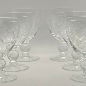 Vintage Set of 6 Clear Wine Glasses / Water Goblets Etched Floral Leaf Pattern Ball Stem, 5.25”, 8-10oz