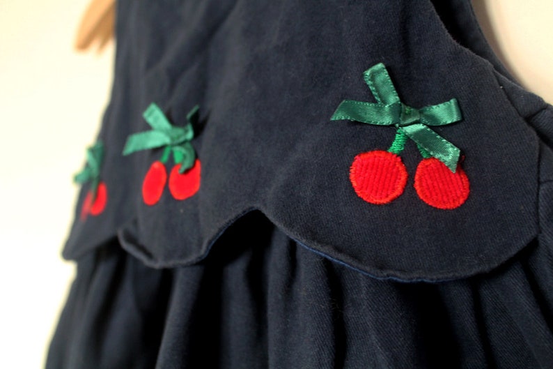 KIDS Vintage beautiful and cute 80s babygirl dress navy with cherries cord embroidery size 2T