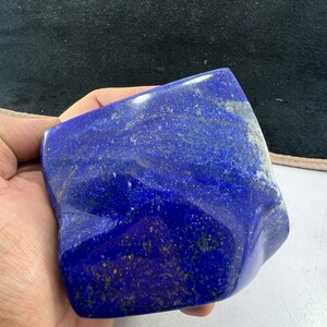 lapislazzuli freeform 1055g, piccolo lapislazzuli colore blu, geode di lapislazzuli, 09x09x04cm, lapislazzuli freeform autoportante