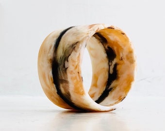 Resin Cuff Horn