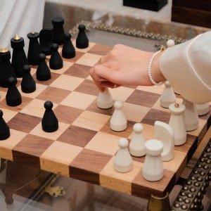 Luxury Chess Set, Regal Chess Set, Walnut-beechwood Chess Board ...