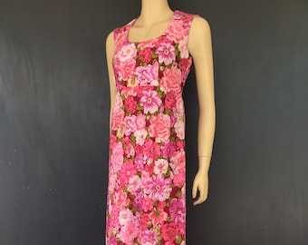 1970s Passport pink floral maxi dress
