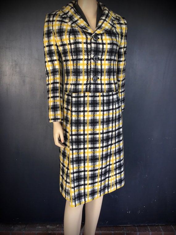 1970s gray, white and yellow plaid Neusteters suit