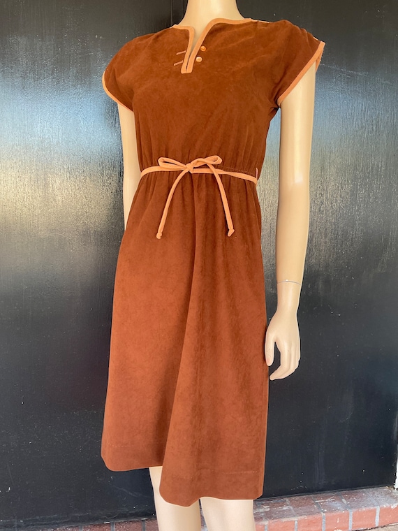 1970s brown Bleeker Street dress