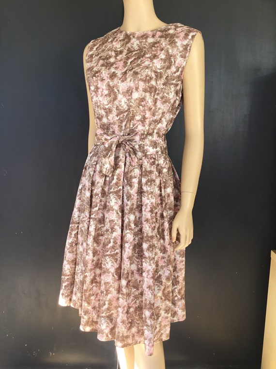 1950s pink and brown dress