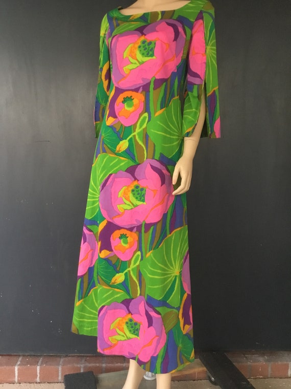 1960s Tori Richard Hawaiian dress