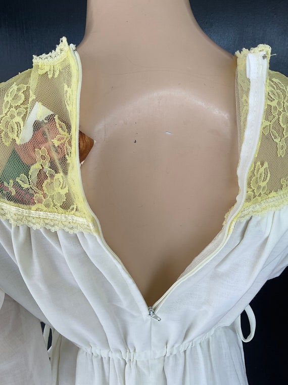 1970s white and yellow Jody T dress - image 5