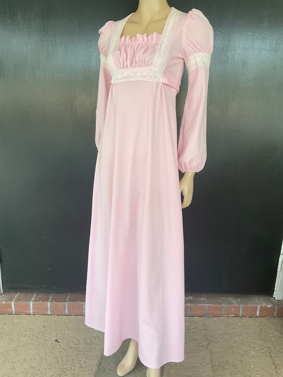 1970s pink and white dress