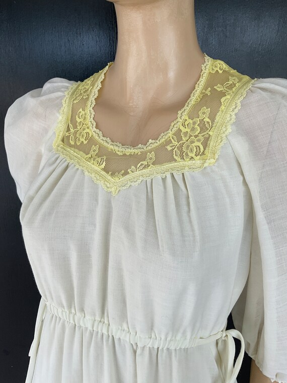 1970s white and yellow Jody T dress - image 6