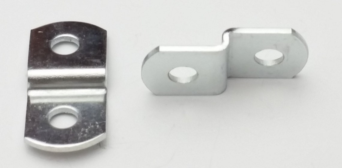 3/8 Inch Offset Clips for Canvas and Picture Framing. Screws Included