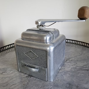 Coffee grinder by Moulux circa 1950,s // Vintage coffee grinder // French vintage coffee grinder //