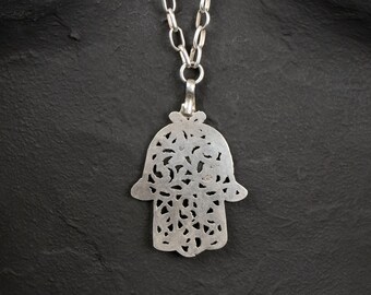 20pcs Antique Hamsa Palm Charms 20x15mm Vintage Tibetan Pendant Charm Jewelry Ma 20pcs Antique Hamsa Palm Charms 20x15mm Vintage Tibetan Pendant Charm Jewelry Ma