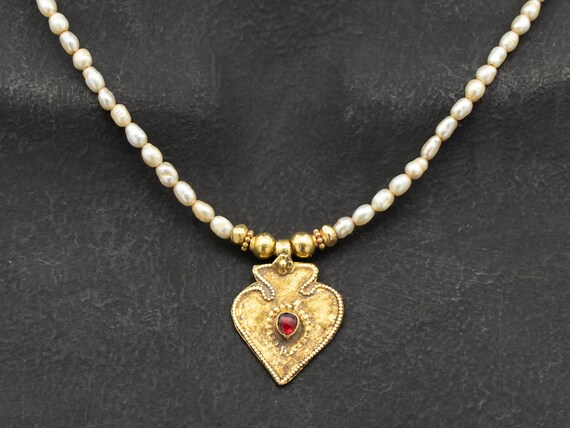 Antique Gold India Pendant Necklace 